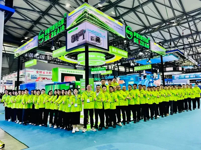 Lancement de nouveaux compresseurs d'air à économie d'énergie Seize Air au salon PTC Asia 2025